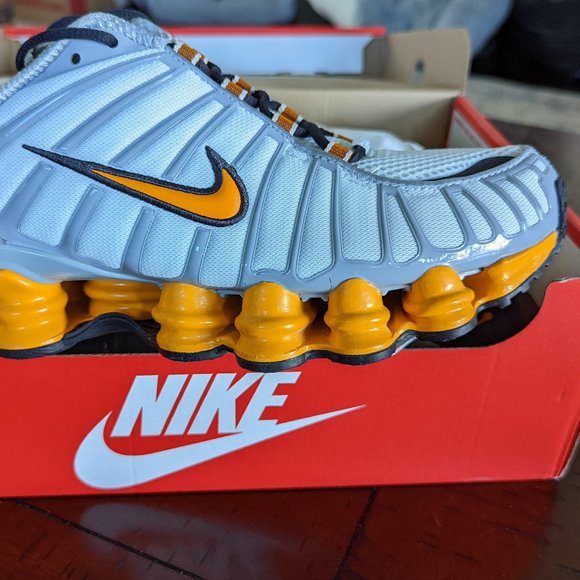 Nike Shoes | Nike Shox Shoes Av3595-101 | Color: Orange/White | Size: 8.5 | Thjman8's Closet